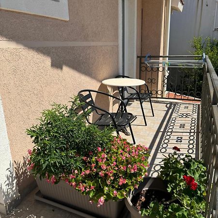 Apartments Mitrovic Podlicak Sveti Stefan Dış mekan fotoğraf