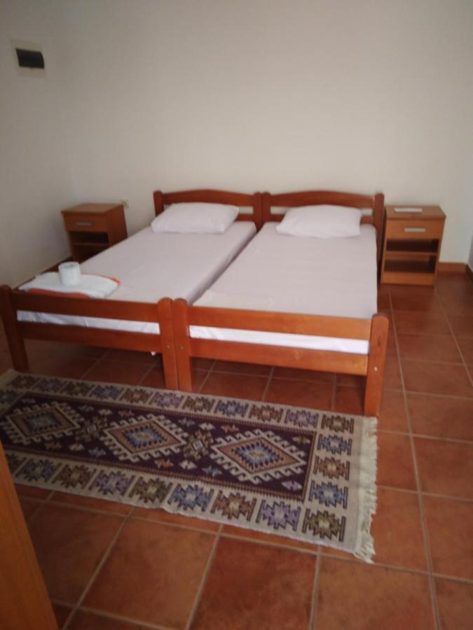 Apartments Mitrovic Podlicak Sveti Stefan Dış mekan fotoğraf