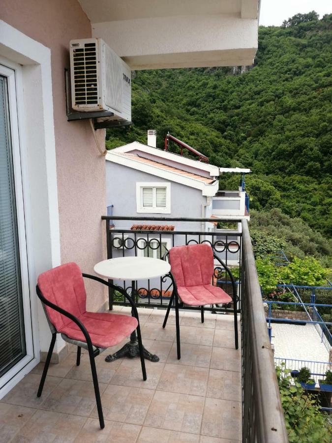 Apartments Mitrovic Podlicak Sveti Stefan Dış mekan fotoğraf