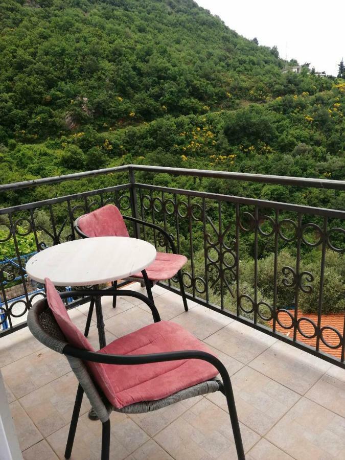 Apartments Mitrovic Podlicak Sveti Stefan Dış mekan fotoğraf